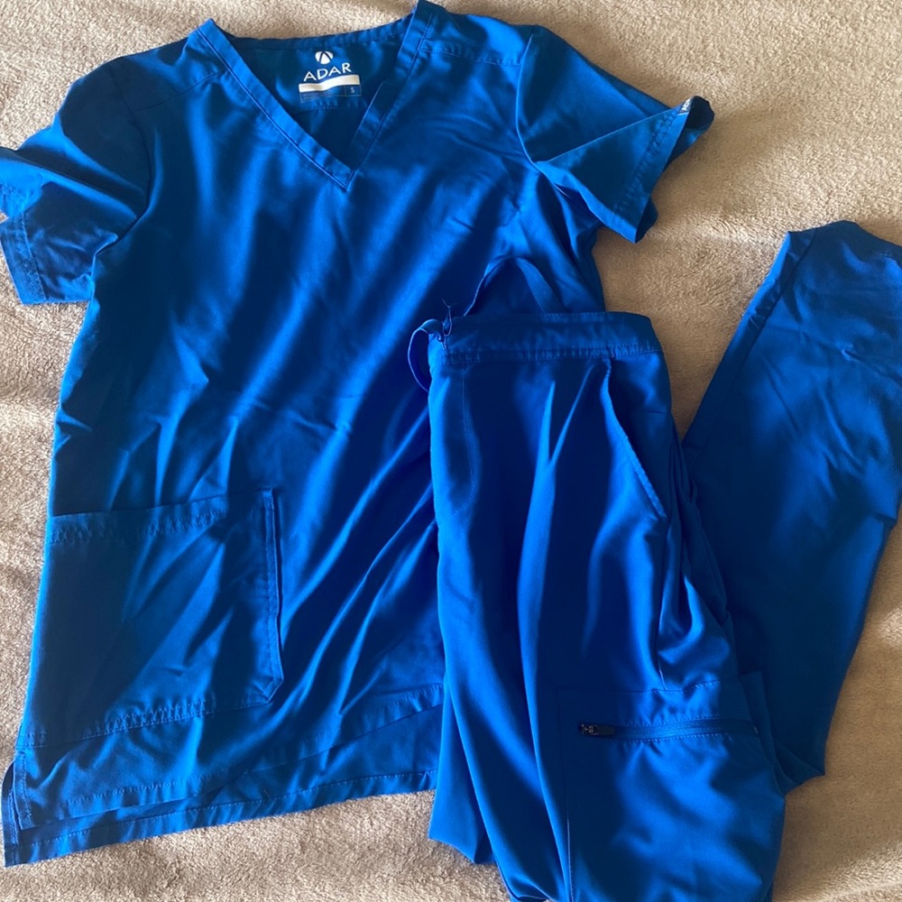 ADAR womens scrubs